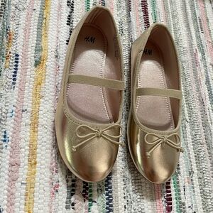H&M Shimmering Rose Gold Kids Ballet Flats